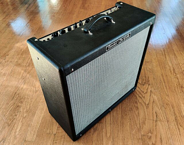 Fender American Hotrod Deville 410 Combo 60w Tube Amplifier and footswitch Fender American Hotrod Deville 410 Combo 60w Tube Amplifier and footswitch