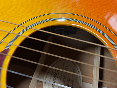 Epiphone Humingbird Solid Top Acoustic-Electric Guitar