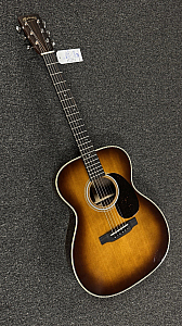 Martin 000-28 Amberton Acoustic Guitar With OHSC, K & k Pickup Installed.