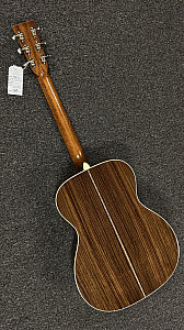 Martin 000-28 Amberton Acoustic Guitar With OHSC, K & k Pickup Installed.