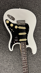 Fender American Performer Stratocaster - Arctic White, Black PG RW FiB And Bag