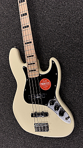 Squier Affinity Active Jazz Bass 4-String Bass Guitar, Olympic White