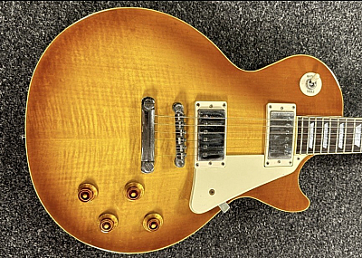 Epiphone Les Paul standardPro 60s burst with case