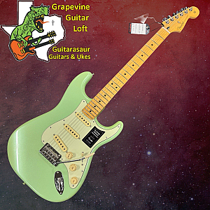 Fender Player Stratocaster - Limited Edition Electric Guitar - Surf Pearl
