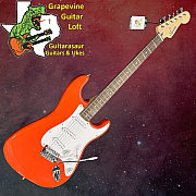 Squier Limited Edition Sonic® Stratocaster®  Fiesta Red