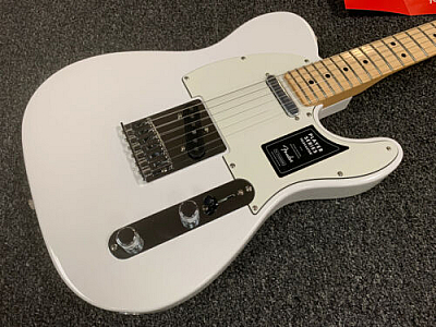 Fender Player Telecaster Maple fingerboard electric guitar Polar White