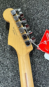 Fender Player Series  Stratocaster Solid Body Electric GuitarWhite 2022