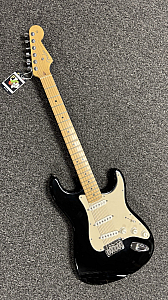 2004 Fender Stratocaster USA American Black Hardtail Strat