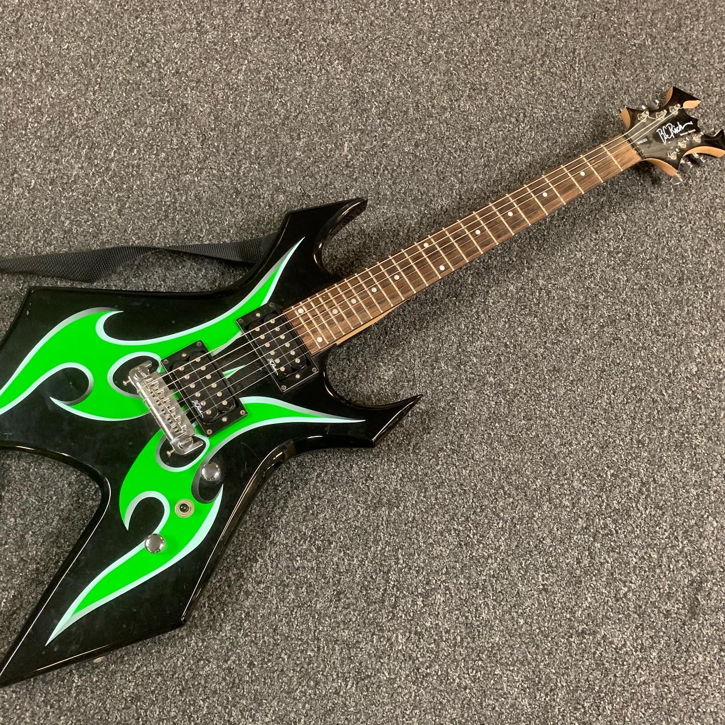 Used BC Rich Warlock tribal green bronze series electric guitar